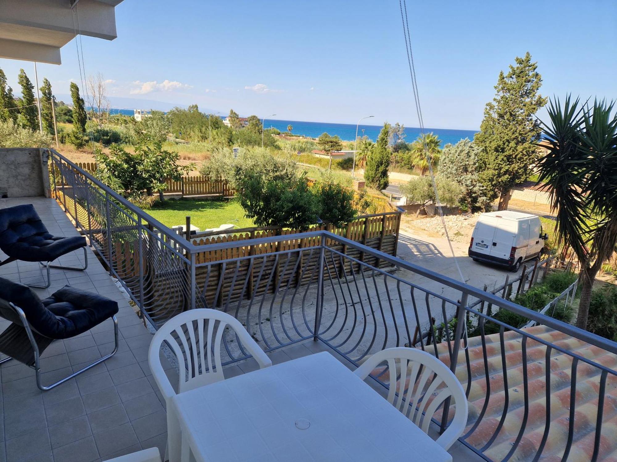 Апартаменти Nina'S House 3 , A 300 Metri Dal Mare Santa Caterina Dello Ionio Marina Екстер'єр фото